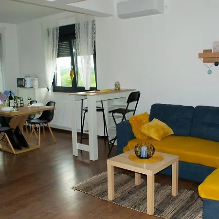 Kraljeva Hiza - Apartmani I Sobe Kralj Sveti Martin Na Muri Exterior photo