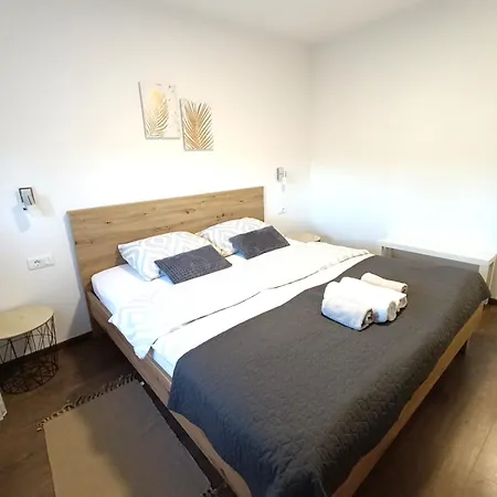Kraljeva Hiza - Apartmani I Sobe Kralj Sveti Martin Na Muri Exterior photo