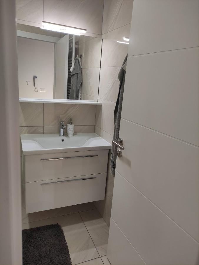 Kraljeva Hiza - I Sobe Kralj Apartment