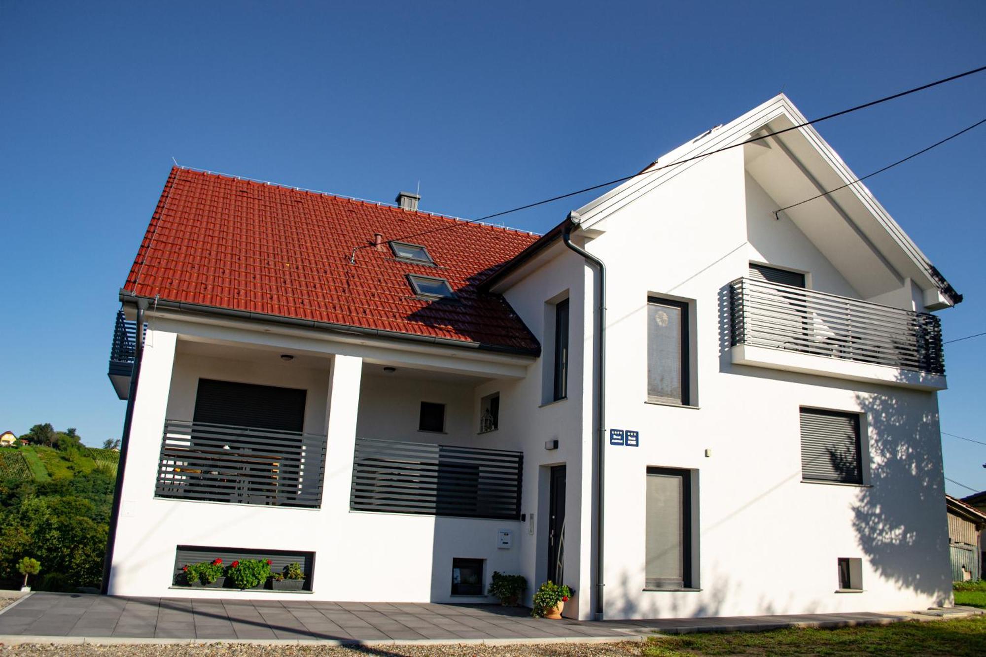 Kraljeva Hiza - I Sobe Kralj Apartment