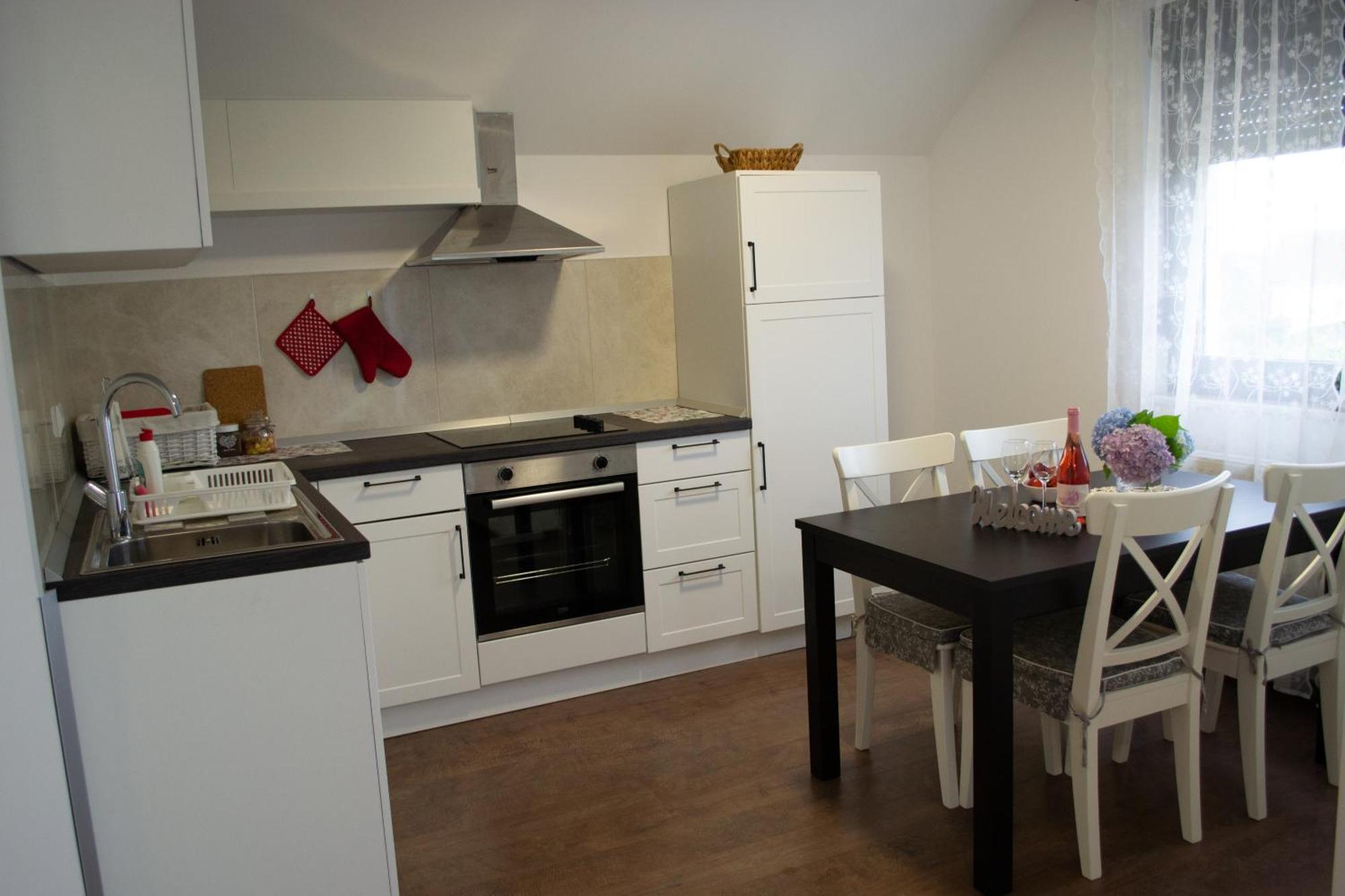 Apartment Kraljeva Hiza - I Sobe Kralj